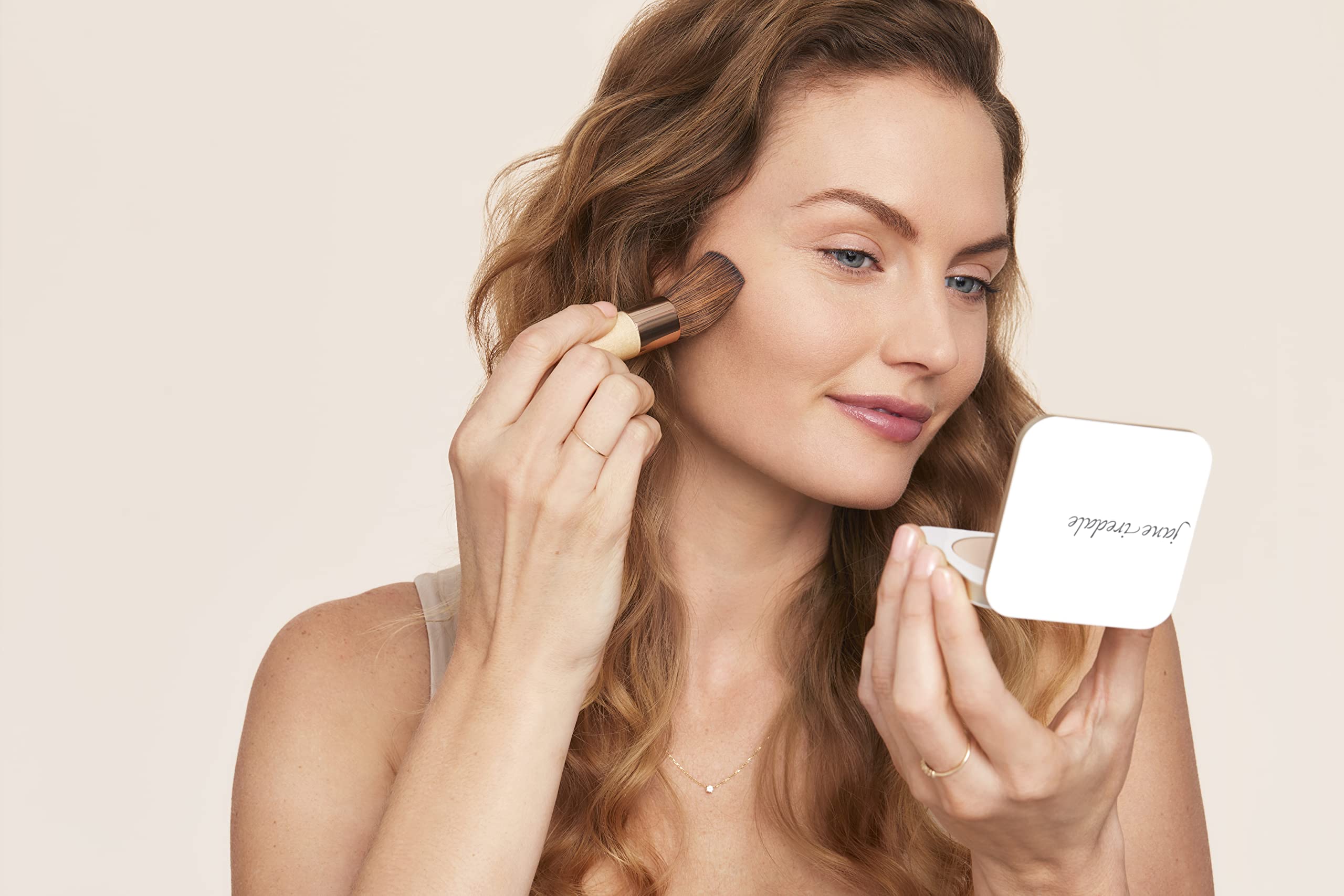 Jane Iredale PurePressed Base refill water-resistant up to 40 minutes.