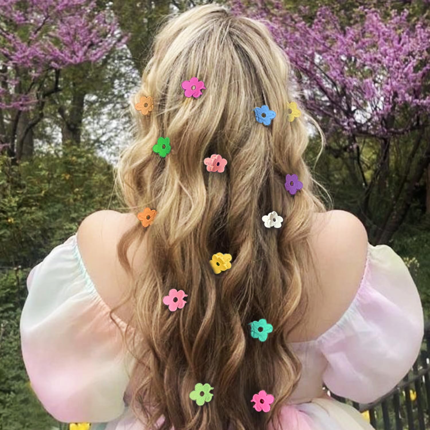 Clips JANFUN con envase en jarrón para almacenamiento práctico.