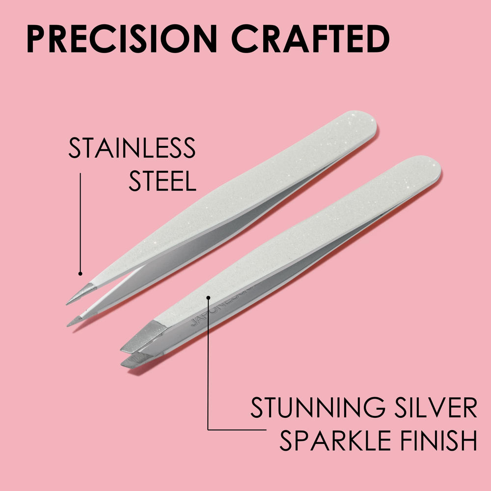 JAPONESQUE Brow-Shaping Focus helps craft a natural, flattering arch.