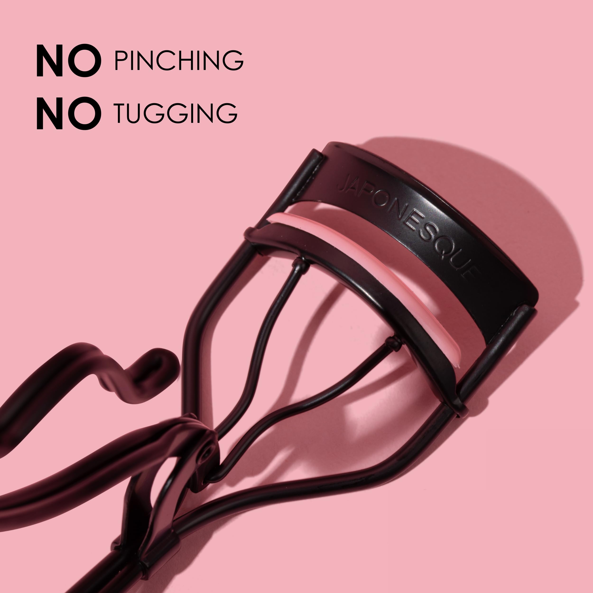 JAPONESQUE lash curler precision pivot close-up showing even curl pressure.