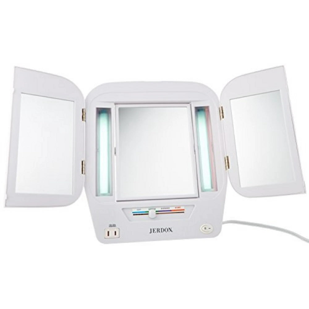 JERDON outer mirrors on a tri-fold design provide additional viewing angles.