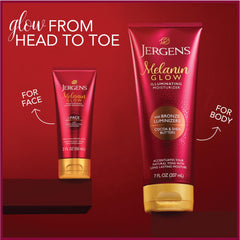 Textura hidratante de Jergens Melanin Glow aporta suavidad a la piel.