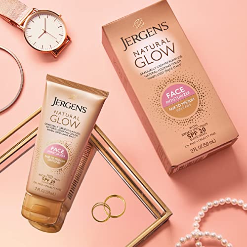 Jergens Natural Glow ingredientes nutritivos, emolientes que cuidan la piel.