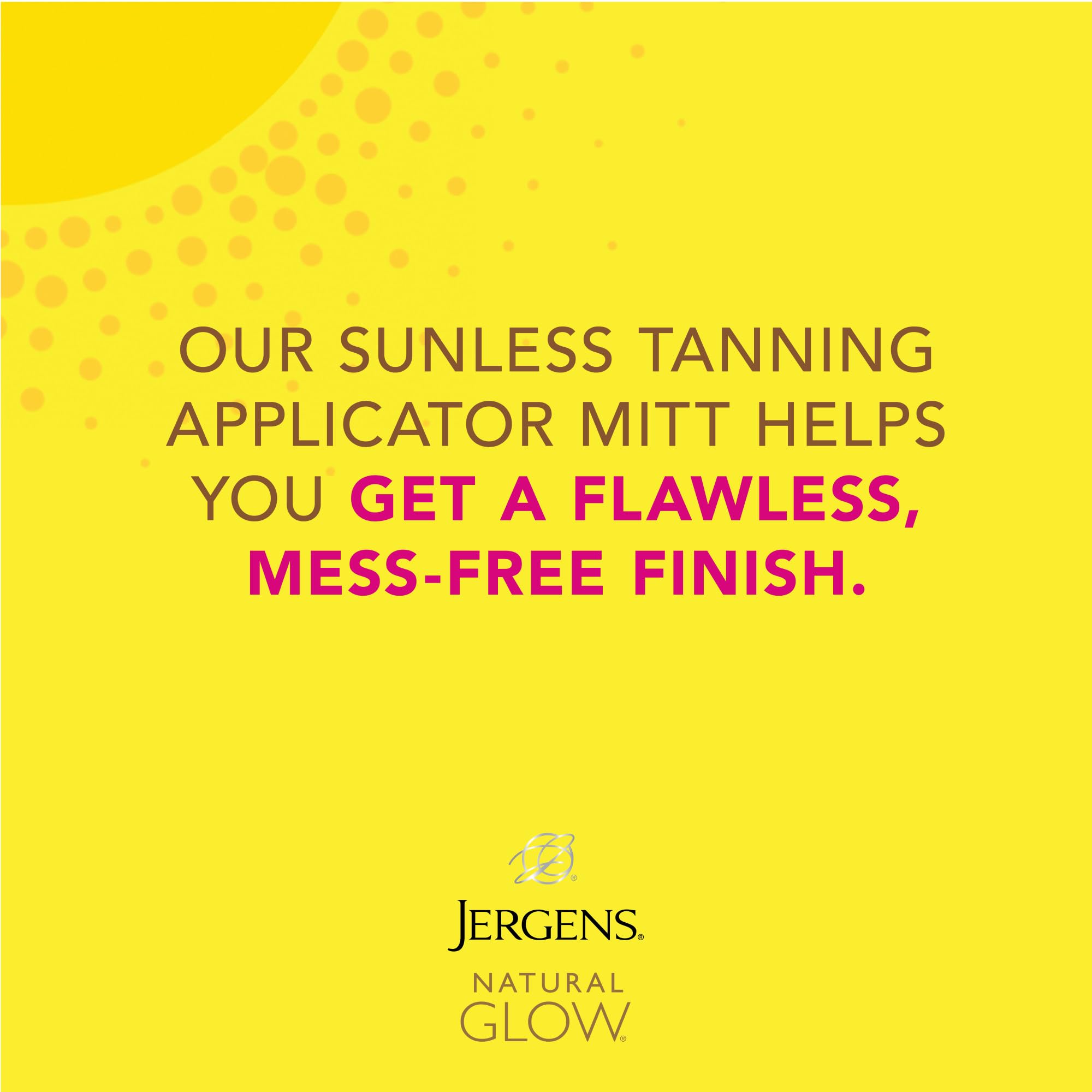 Lado aterciopelado del guante Jergens Natural Glow facilita difuminado.