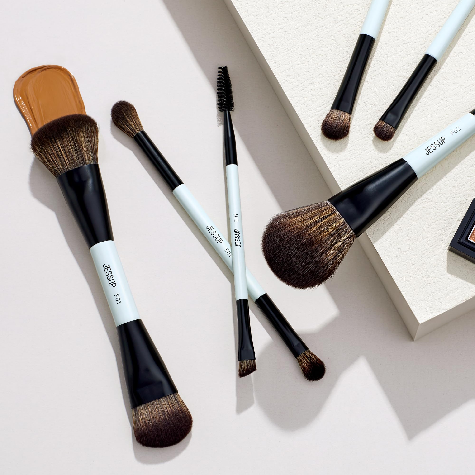 Jessup embossed box sets a premium presentation for this brush set