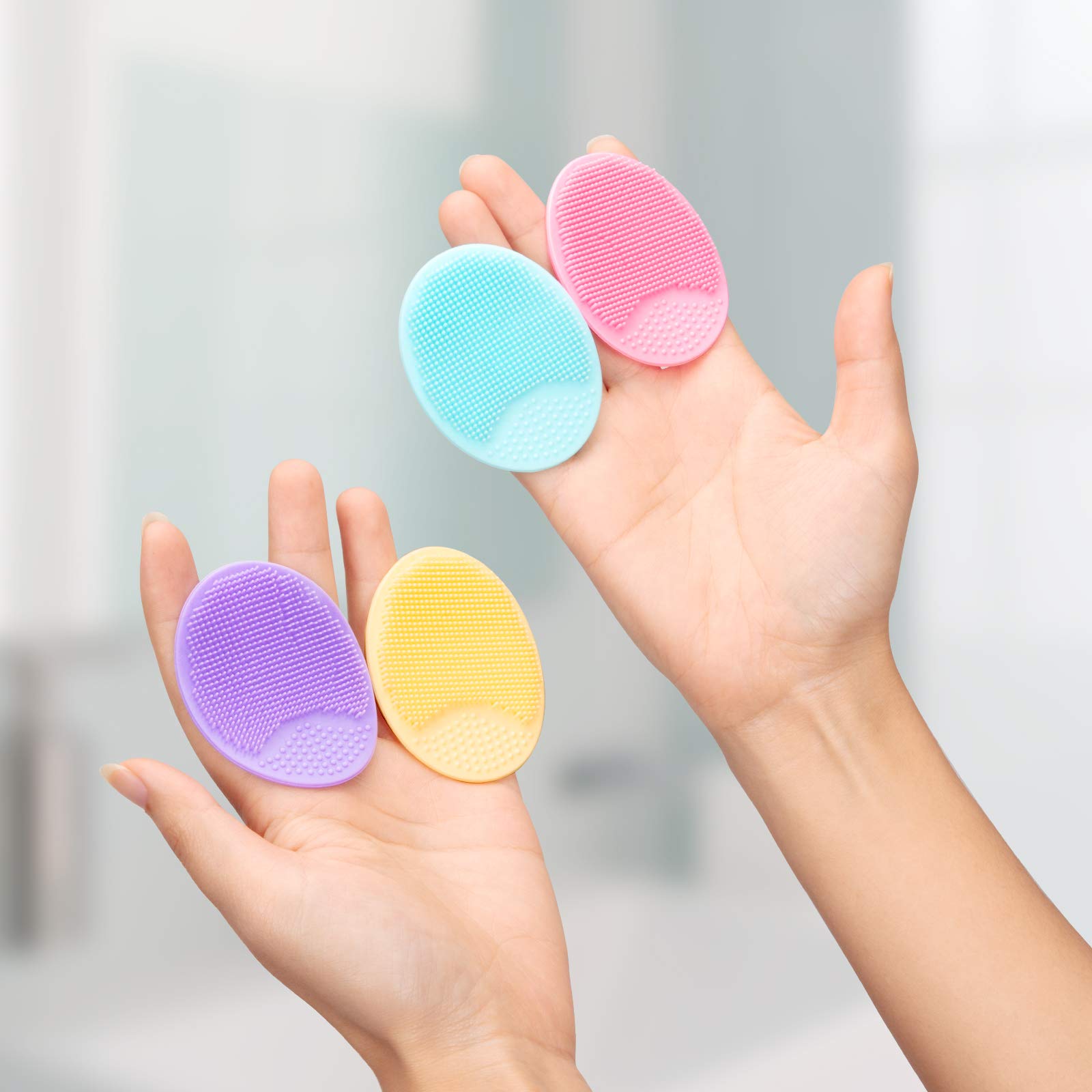 JEXCULL ergonomic cleansing brush designed for comfortable daily use.