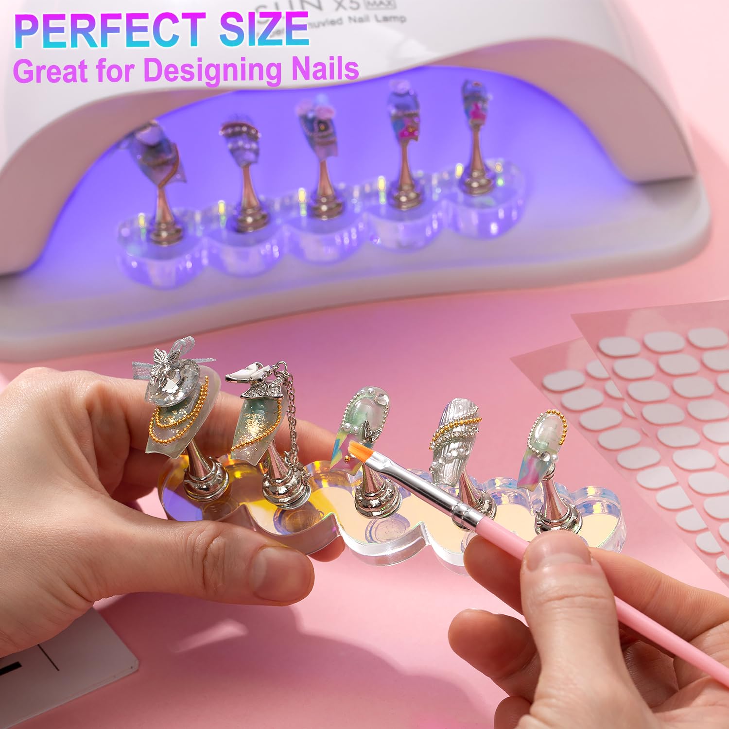 JINJINANV thickened metal nail stand provides a sturdy base for press-ons.