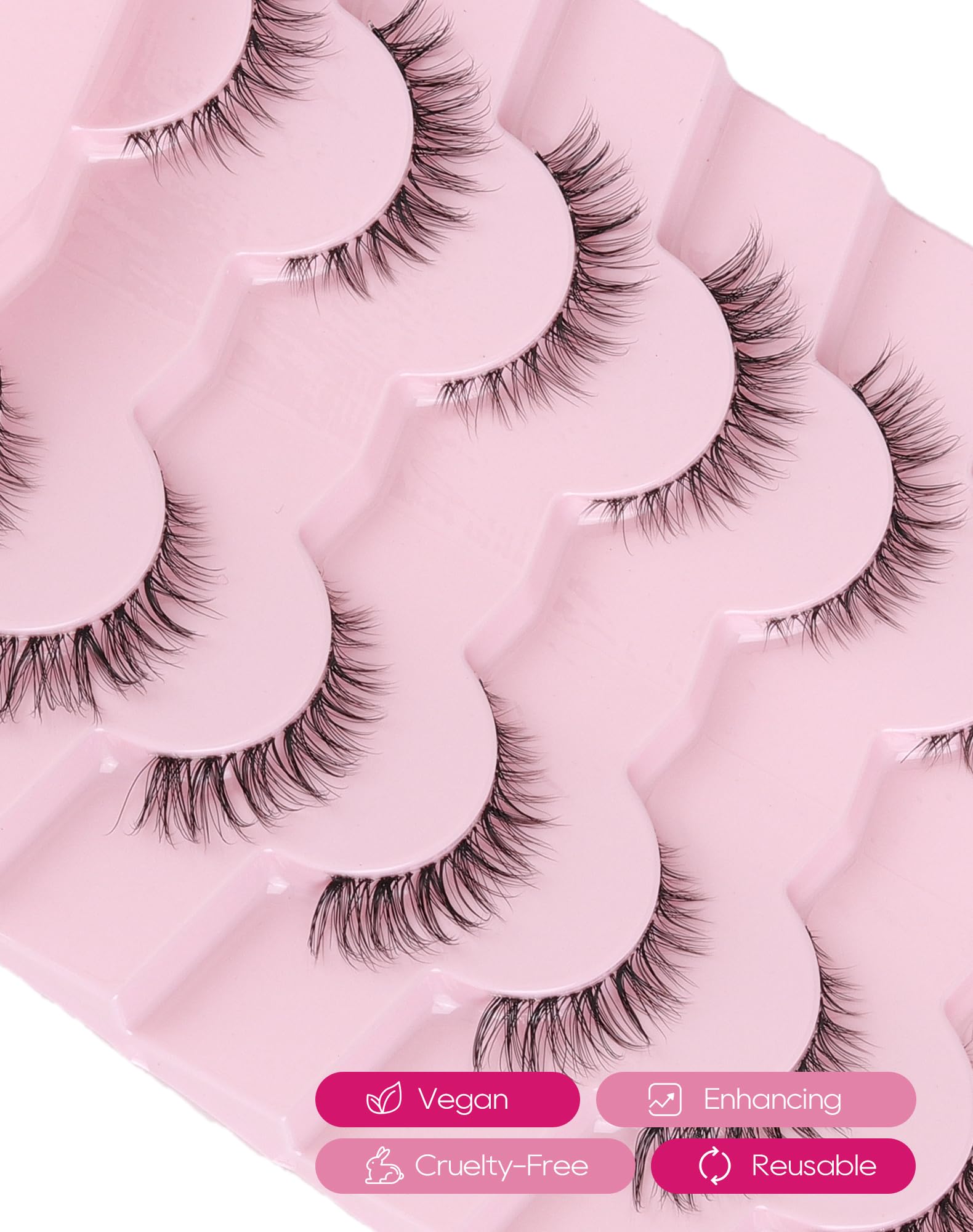 Jiocolor 3D lash density close-up showing natural volume and definition