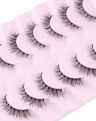Jiocolor Lashes dcurl-winged-style adds a soft cat-eye lift.