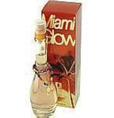J.Lo Miami Glow outer box presents a gift-worthy, sleek presentation.