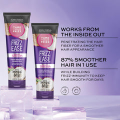 Textura cremosa del champú Frizz Ease para limpieza suave y efectiva