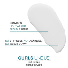 Algae oil close-up emphasizes omega-9 and smoothing properties for hair strands.