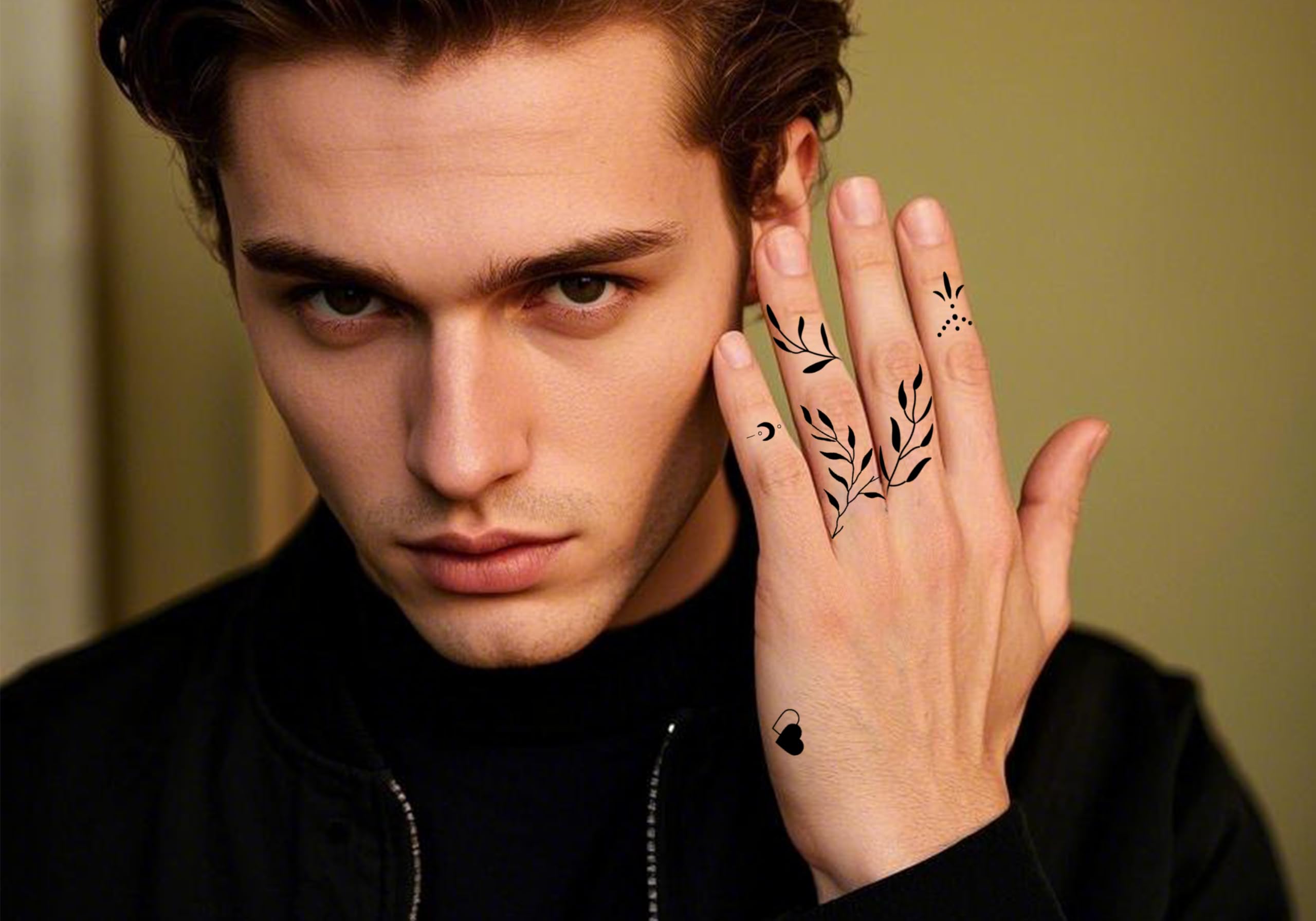 JoyfulGlam tatuajes-miniatura-para-mano: tamaño compacto para toques discretos.
