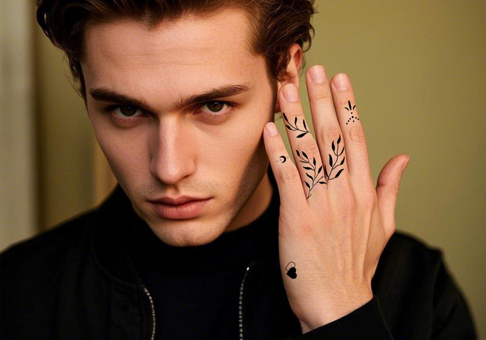 JoyfulGlam tatuajes-miniatura-para-mano: tamaño compacto para toques discretos.
