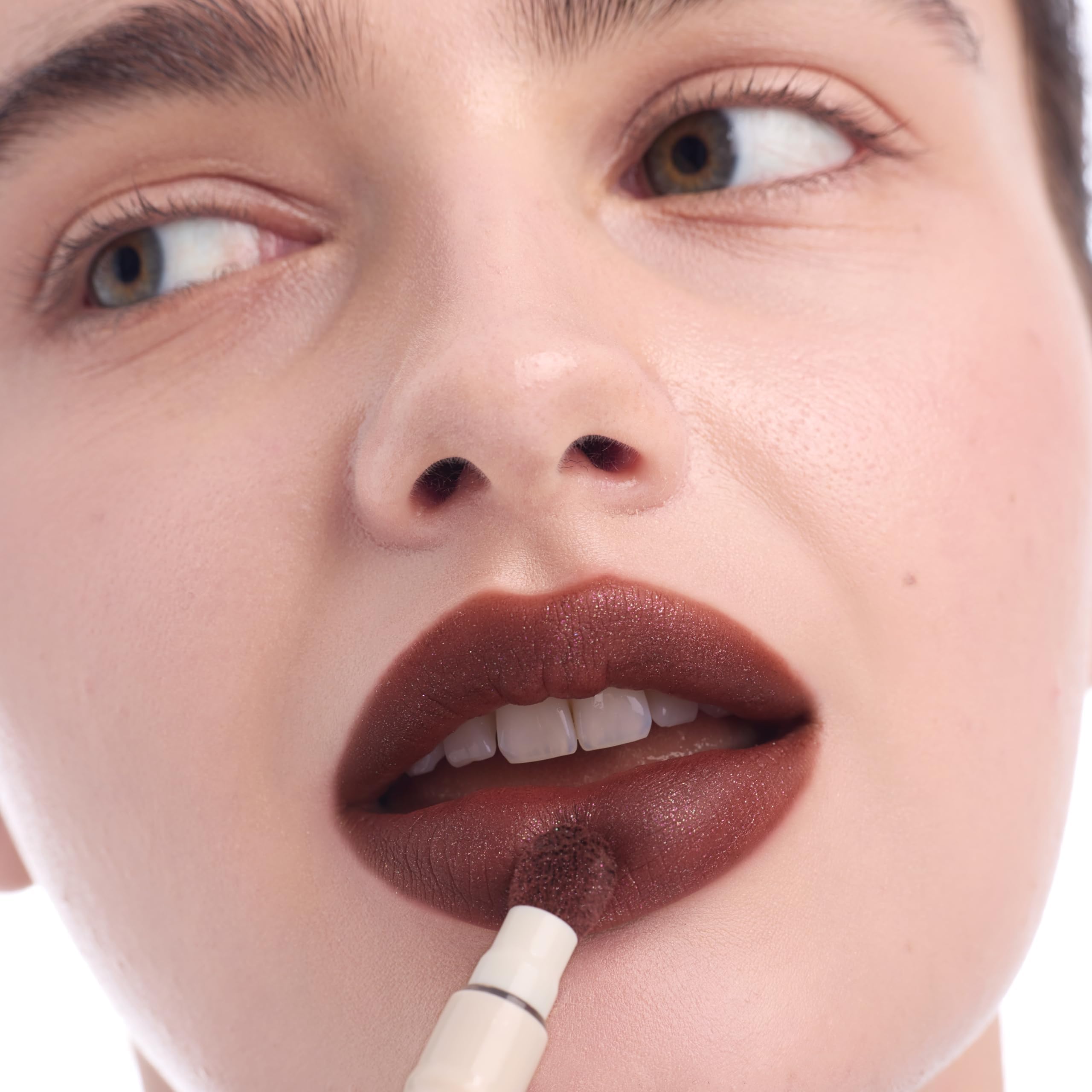 Tono Coco Mocha de Judydoll Cushion Matte Lip Cream para labios cálidos