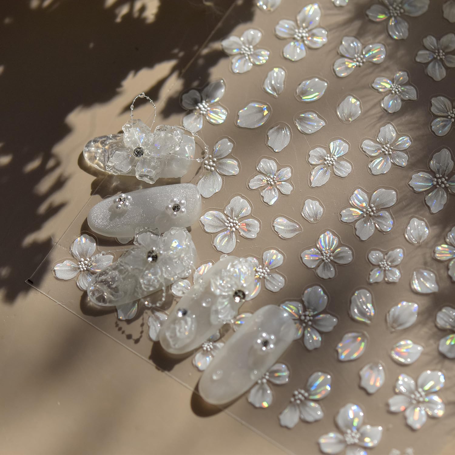 Pegatinas Juggssa con gemas y brillos para uñas brillantes.