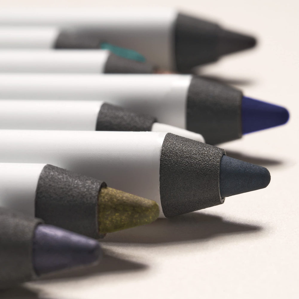 Delineador gel Julep uso diario para delineados rápidos y duraderos.