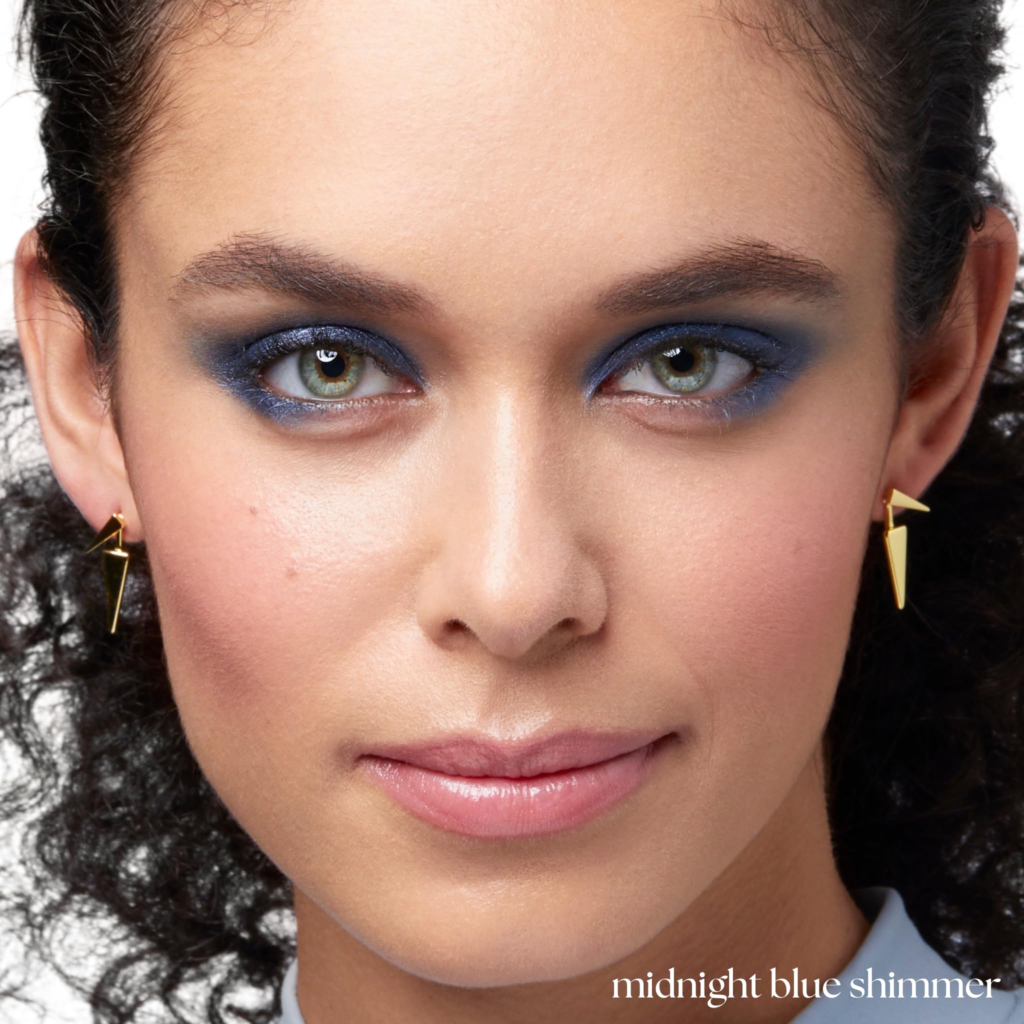 Cream-to-powder finish glides smoothly on skin.