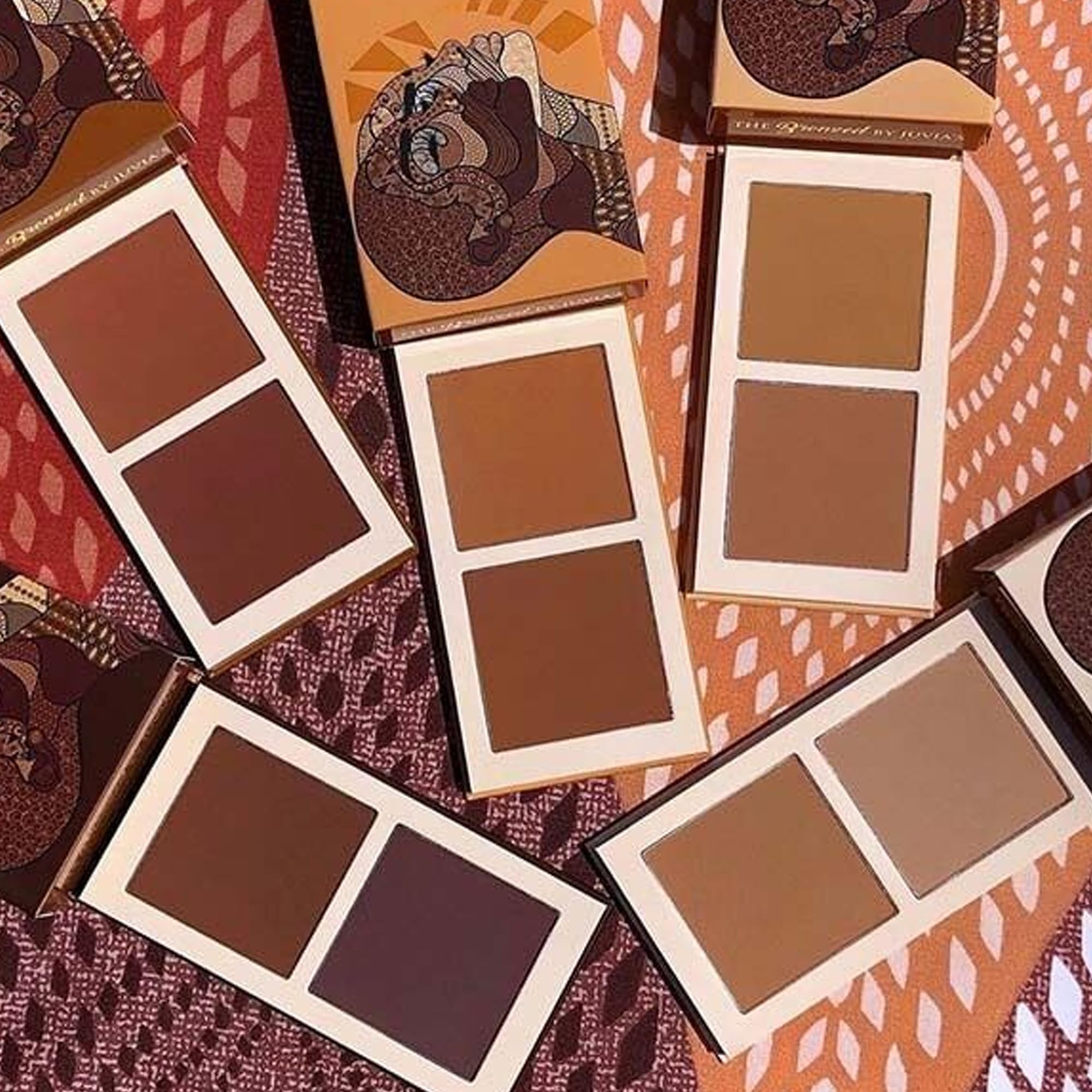Brand logo closeup of Juvia's Place Bronzed Duo showcasing dual-shade system.
