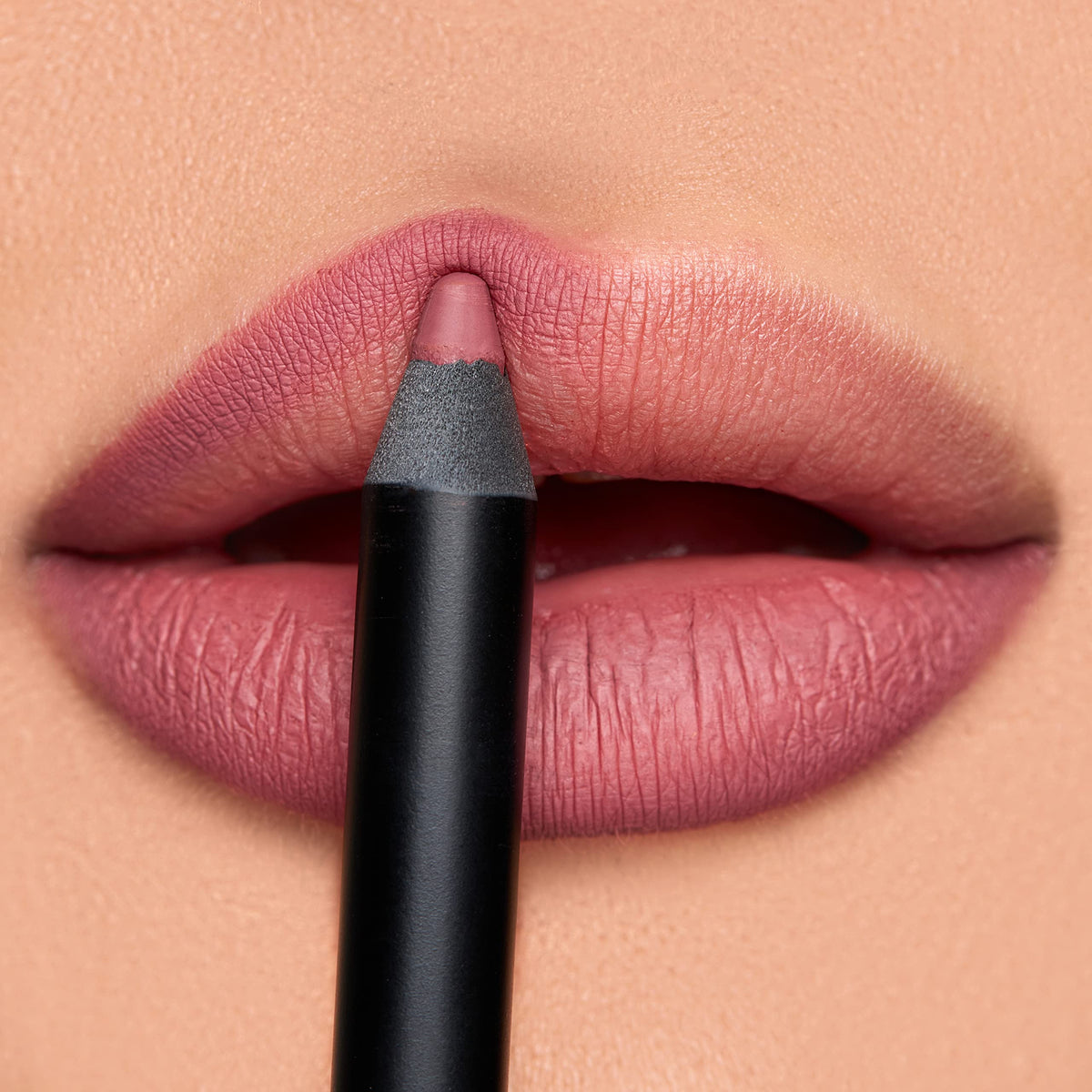 K7L Buff delineador-labios cremoso para definir labios con duración