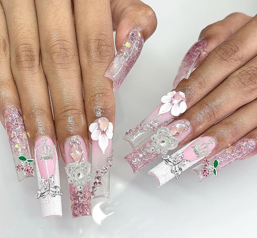 KACHIMOO crown charm for regal nail embellishments.