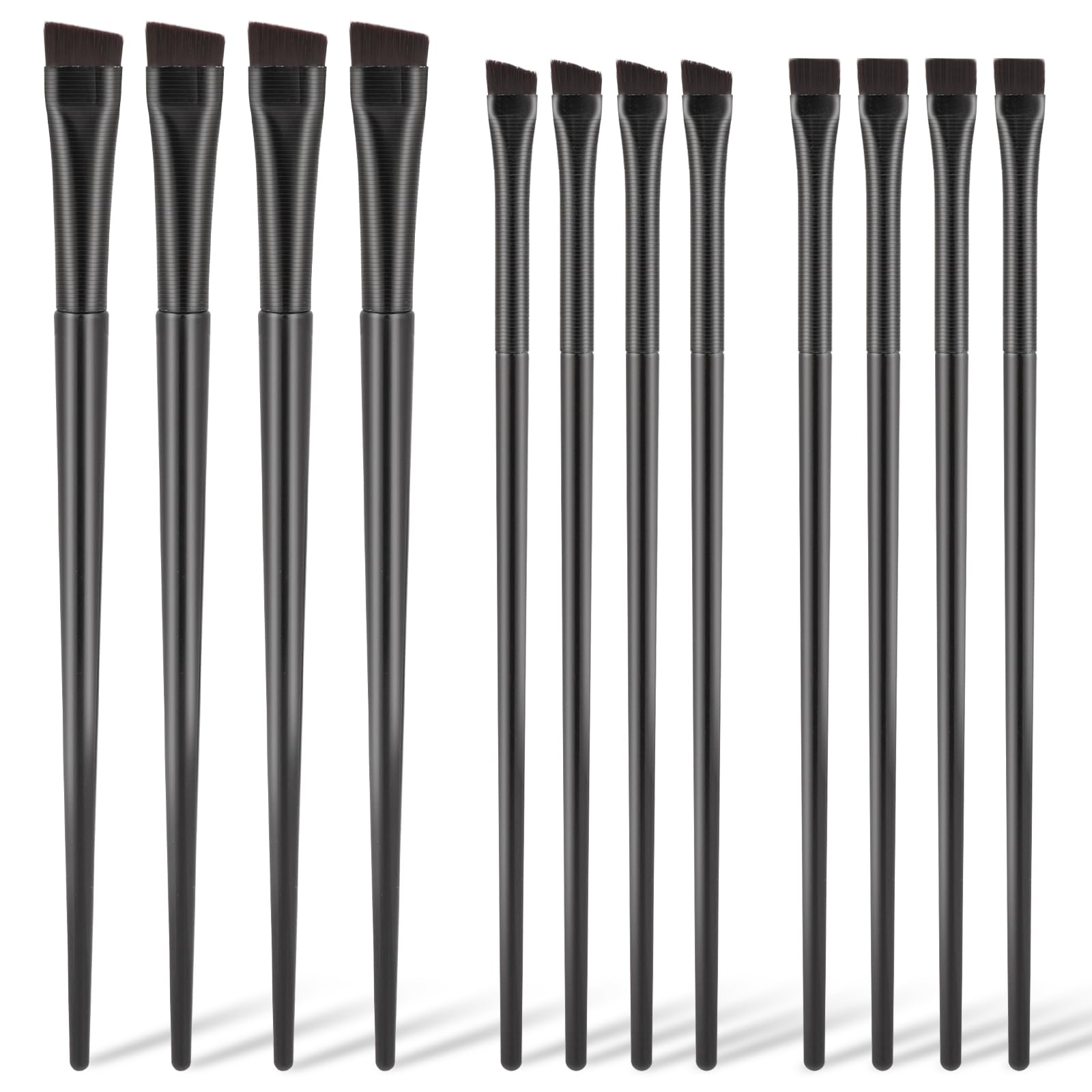 KALIONE angled eyeliner brush for precise, ultra-thin lines and clean edges.