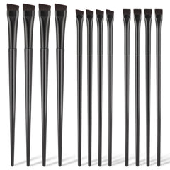 KALIONE angled eyeliner brush for precise, ultra-thin lines and clean edges.
