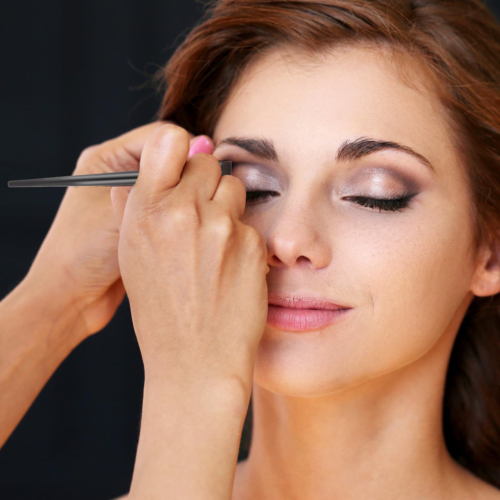 KALIONE artificial fiber brushes with soft texture for gentle application.