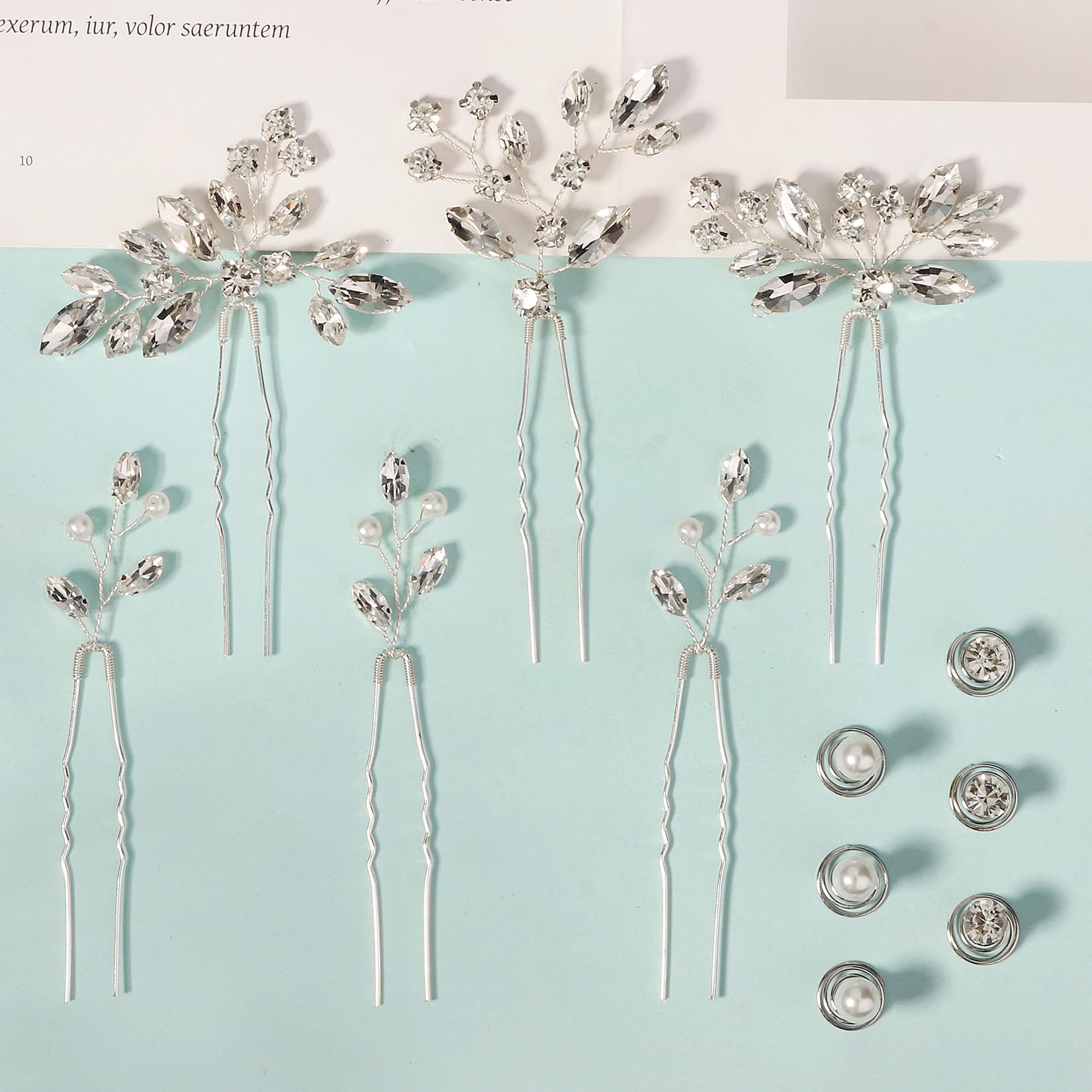 Kalolia-broches-cabello-novia-perla añade brillo y elegancia al peinado.