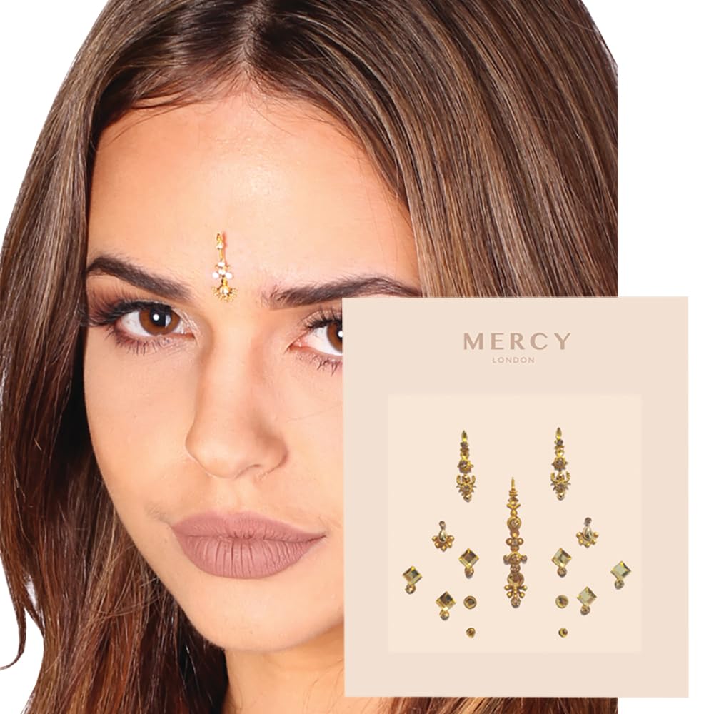 Festival-ready Karizma bindi glow for dance nights and photos.