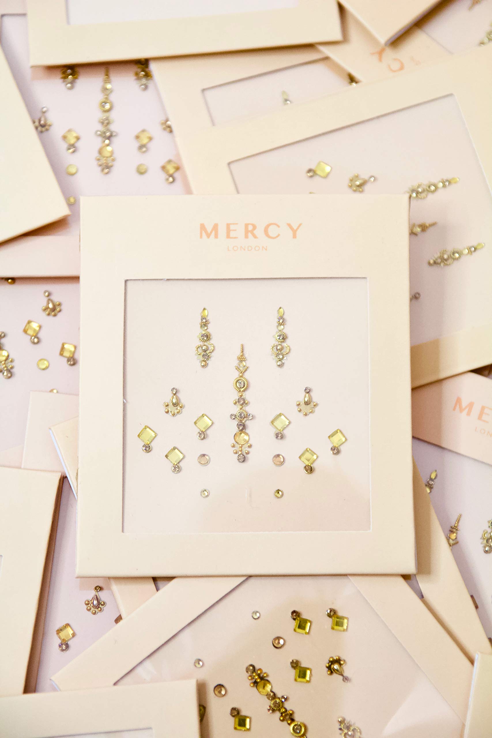 Eco-friendly recyclable packaging for Karizma Gigi Gold Bindi.