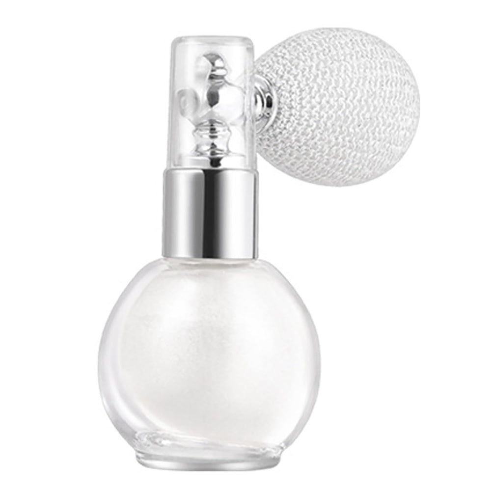 Kaynest Face and Body Highlighter Spray close-up showing pearl-white glow on skin for luminous contours.