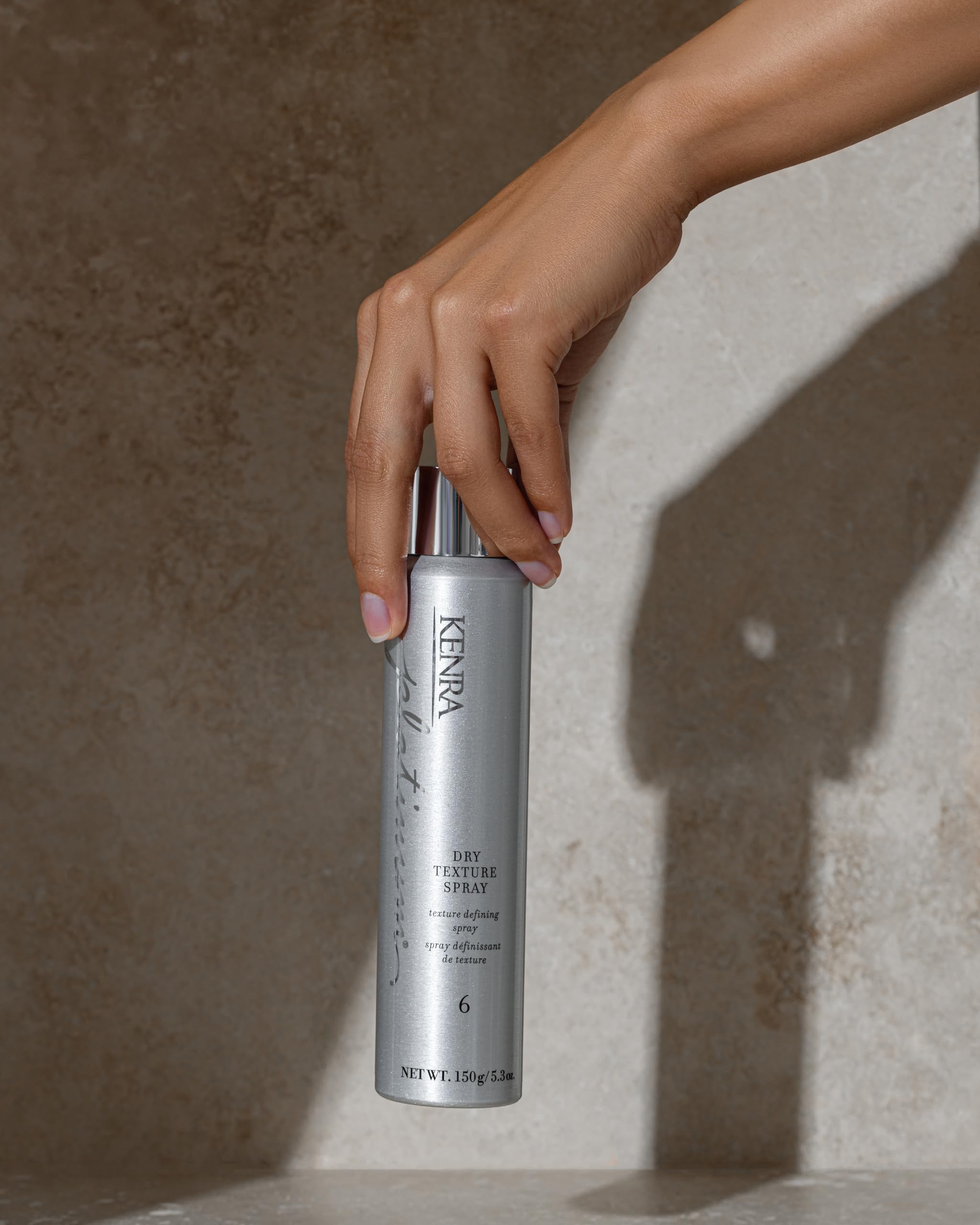 Kenra spray absorbing oils and impurities refreshes hair