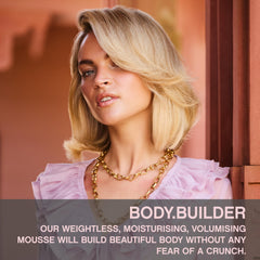 Aplicación de BODY.BUILDER sobre cabello para definición sin peso.