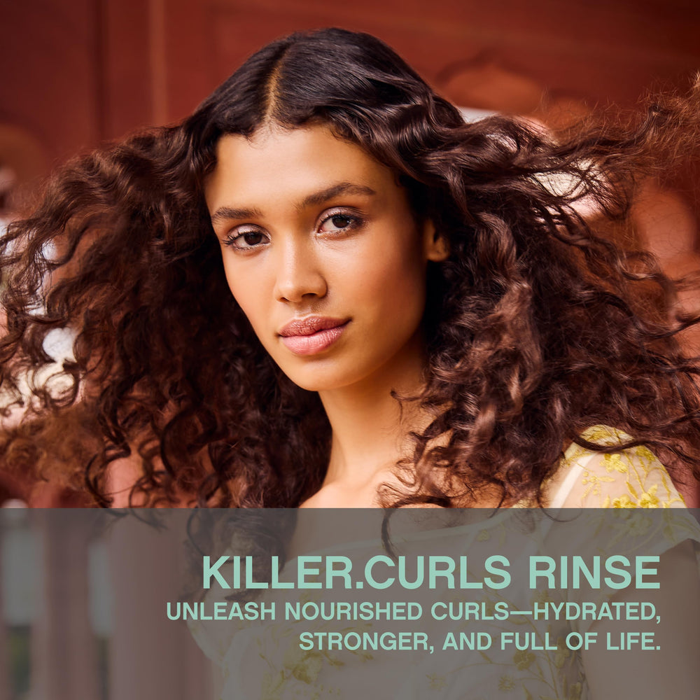 Creamy texture of KEVIN.MURPHY KILLER.CURLS RINSE enables easy detangling and soft curls