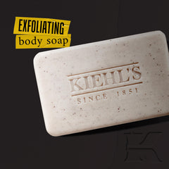 Kiehl's barra exfoliante para cuerpo, textura espumosa para limpieza profunda.