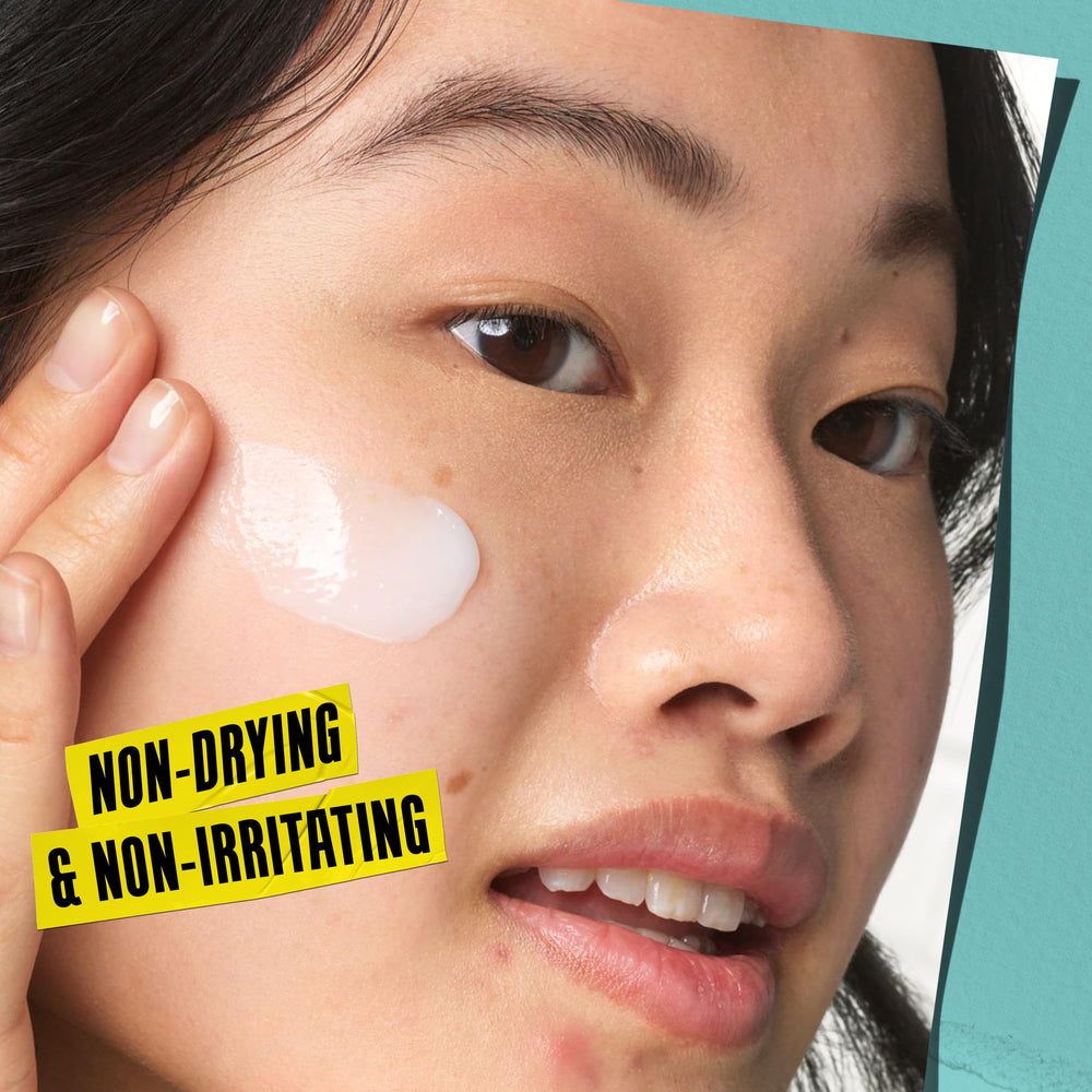 Kiehl's Expertly Clear texture close-up reveals light hydration for skin.