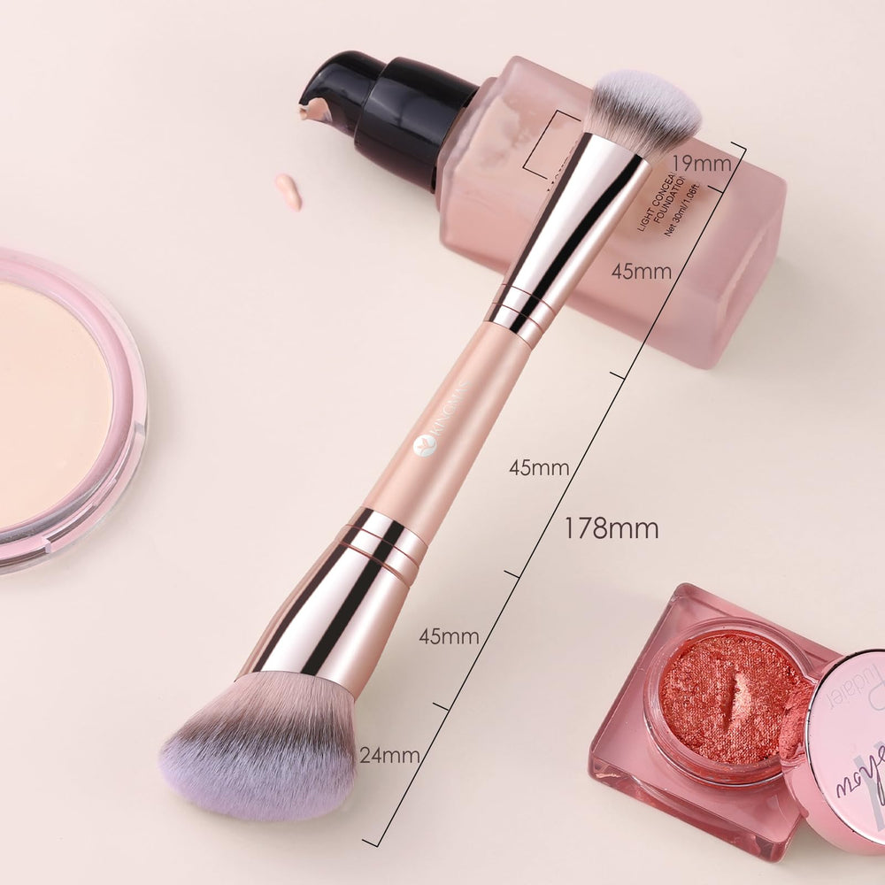 KINGMAS powder-blending brush helps set makeup with natural finish.