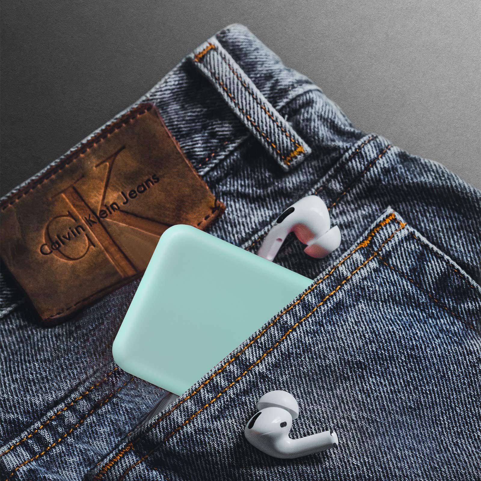 Kintion pocket mirror close-up with 1x and 3x magnification and bright LED