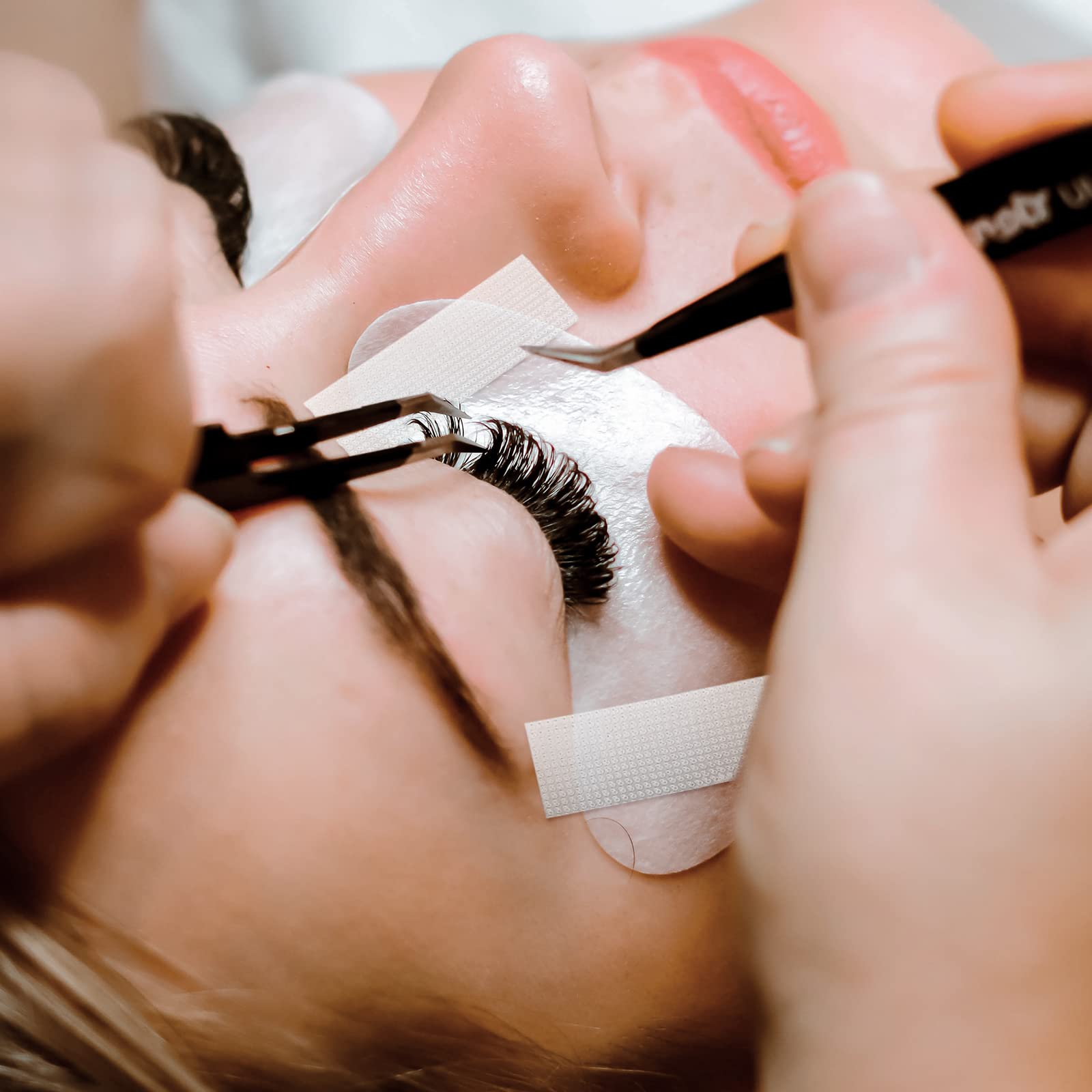 Kirecoo professional lash-tape for salons and at-home use, versatile in practice.