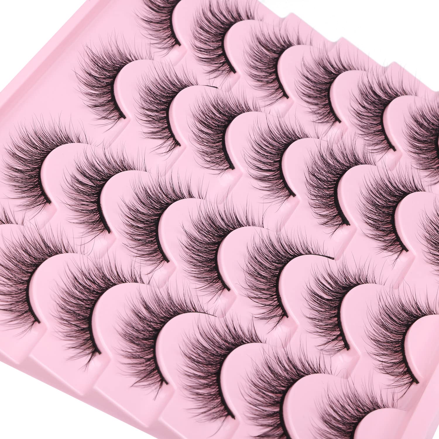 Kiromiro 3D crossed round-eye lashes provide definition