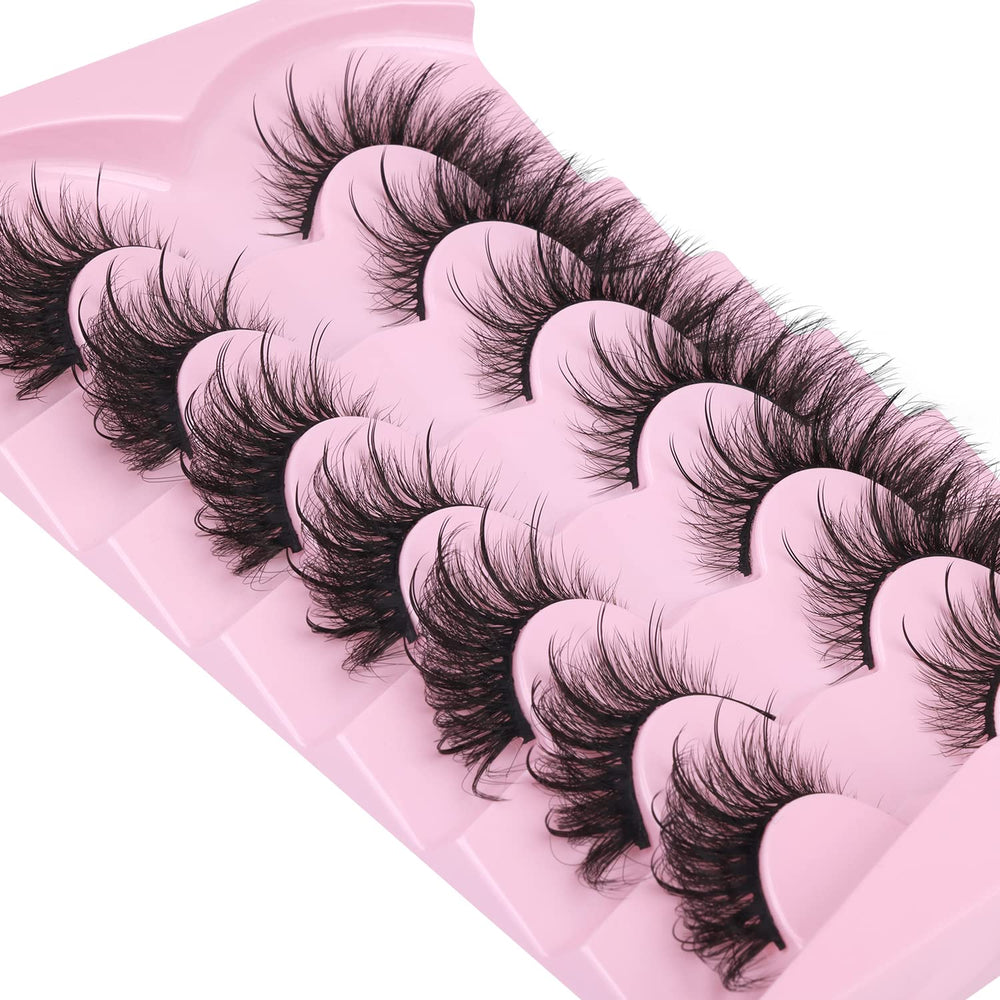 Kiromiro D-Curled Lashes stay curled and long-lasting all day.