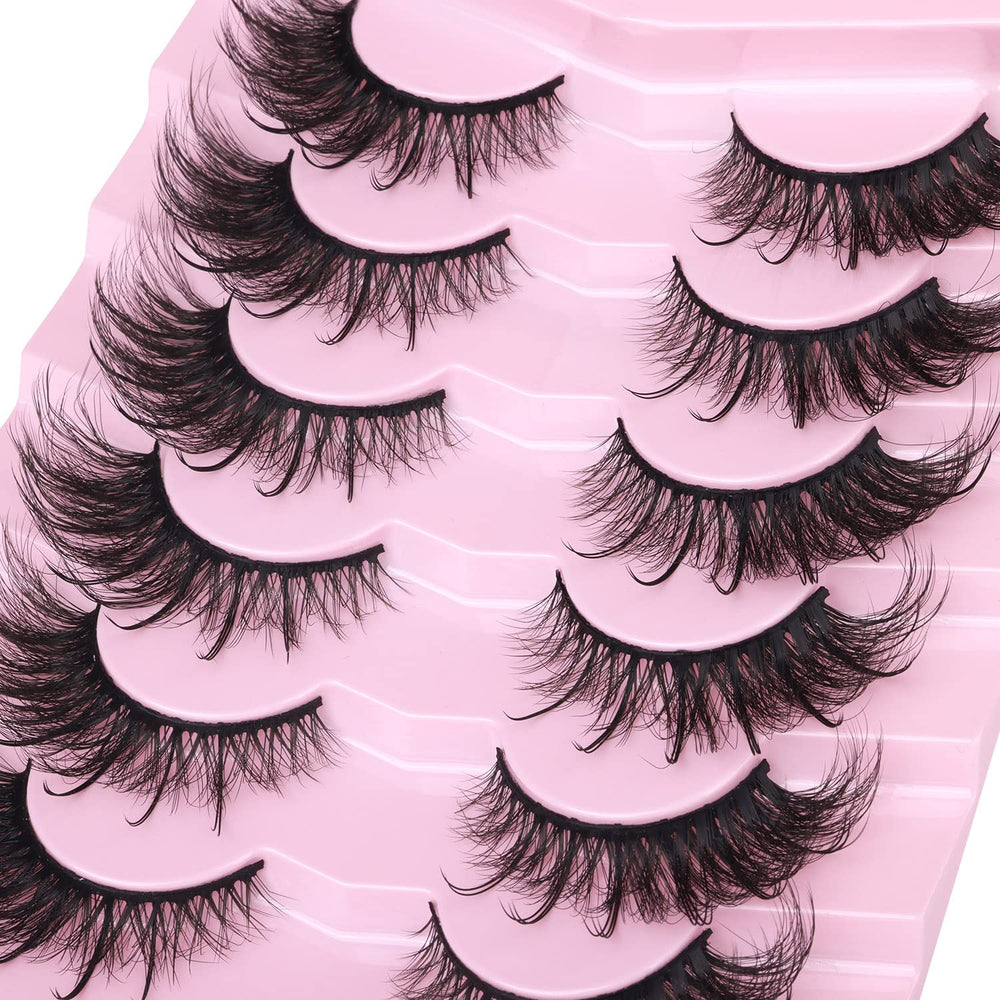 Kiromiro Fox Eye 20mm Lashes ideal for dramatic cat-eye silhouettes.