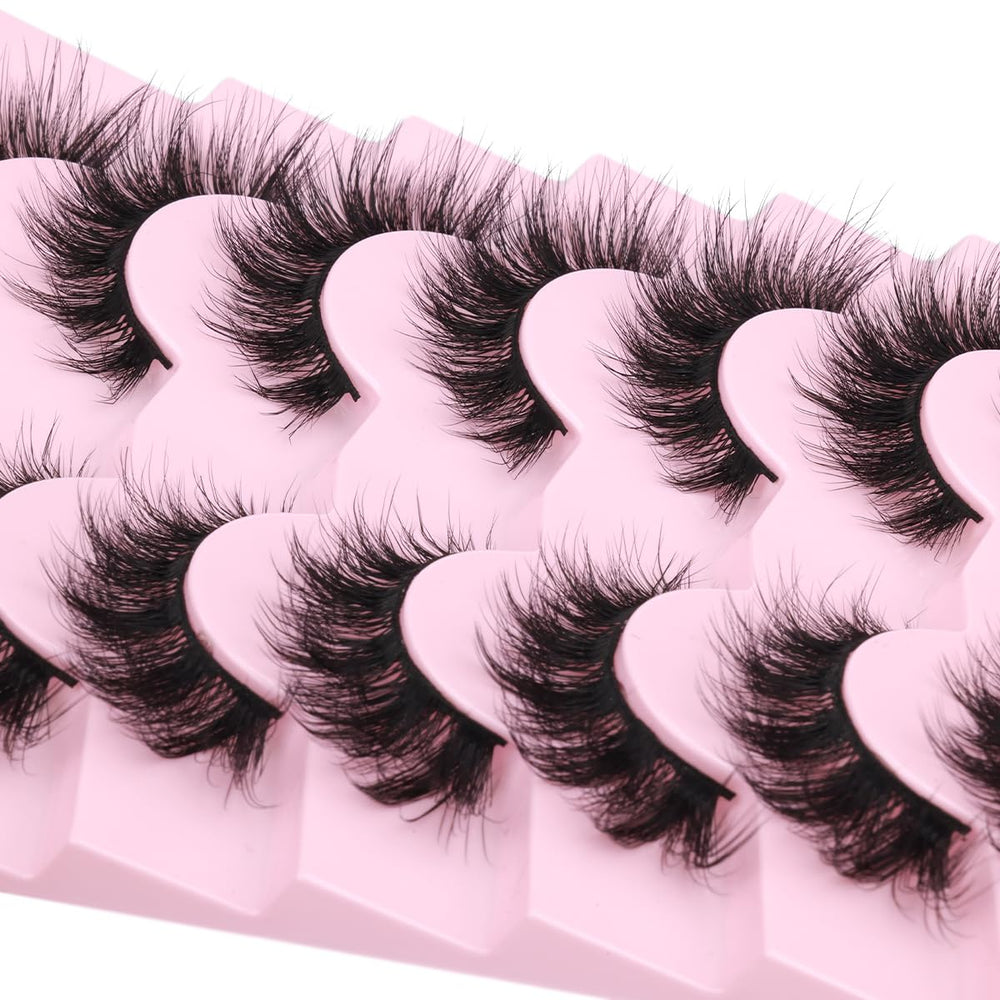 Kiromiro 18mm strip lashes create bold eye-opening effects