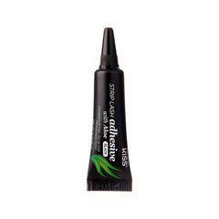 KISS dermatologist-tested lash glue ready for easy wear