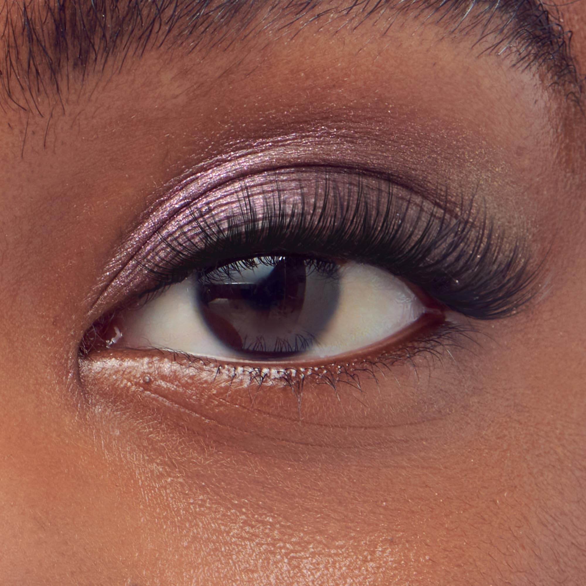 KISS imPRESS 12mm-14mm glam volume lashes for bold eyes.