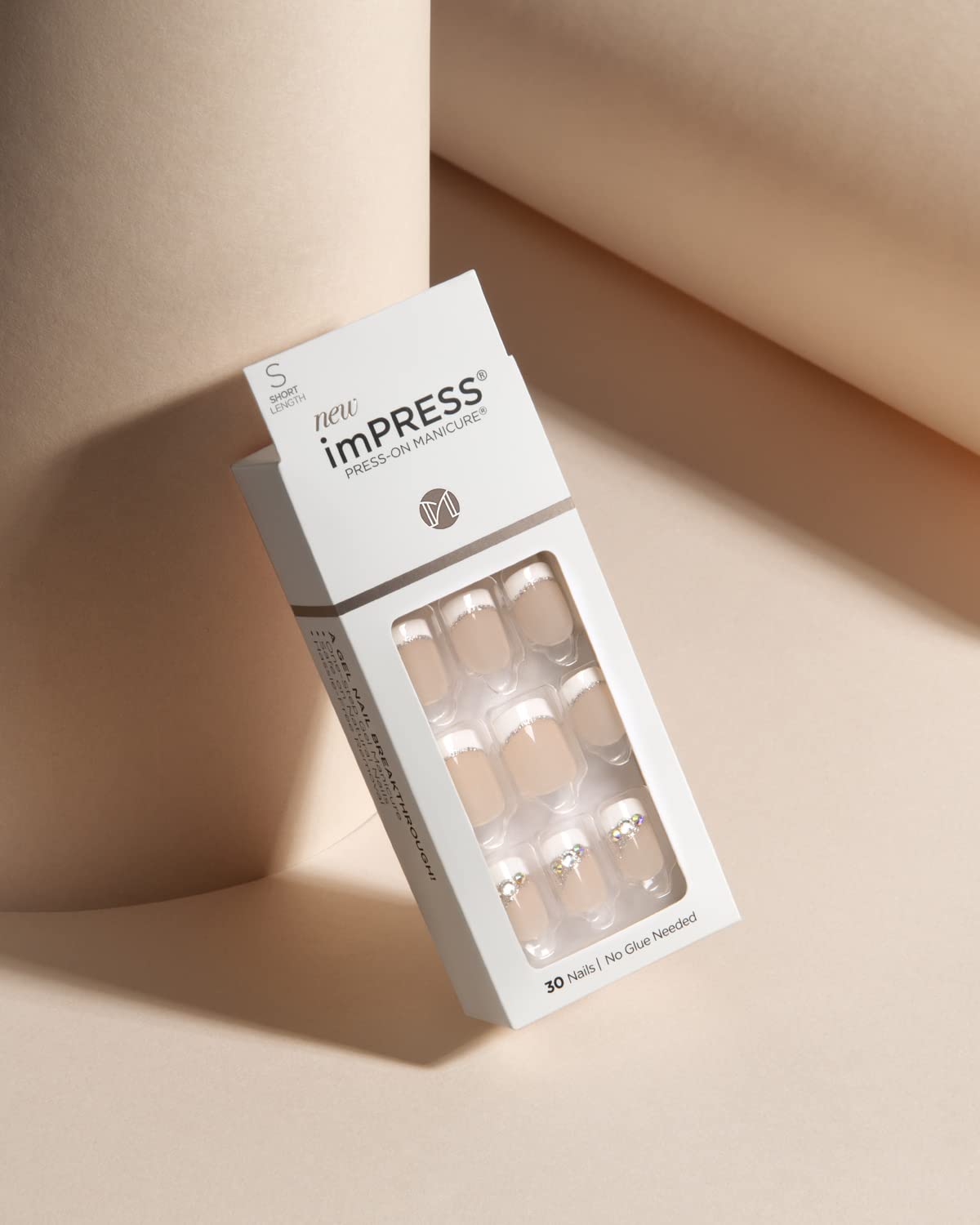 KISS imPRESS no-dry-time formula means instant wear without waiting.