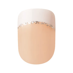 KISS imPRESS home-application shows fast, mess-free DIY manicure.