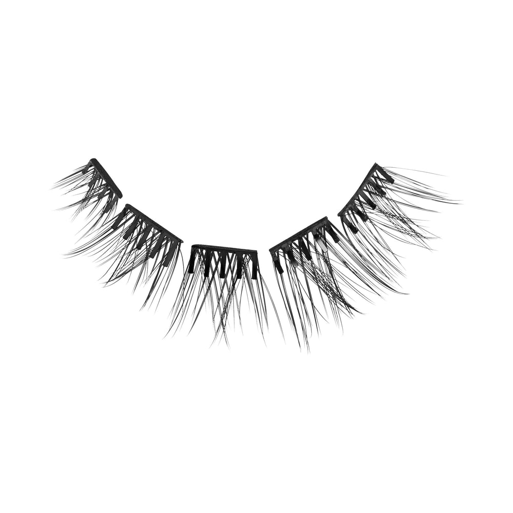 KISS imPRESS non-stick applicator for easy, clean application.