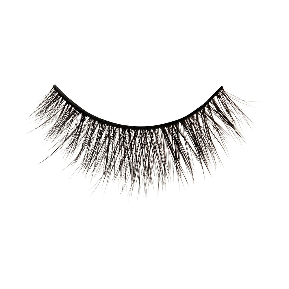 Soft lashes from KISS Little Black Dress 12mm for natural feel